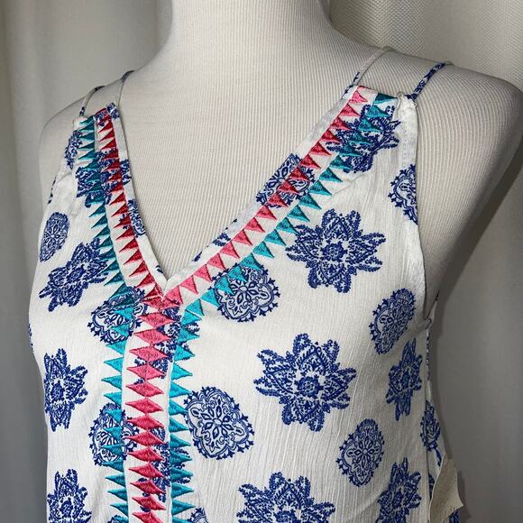 Altar’d State Embroidered Accent Tank - Picture 2 of 7